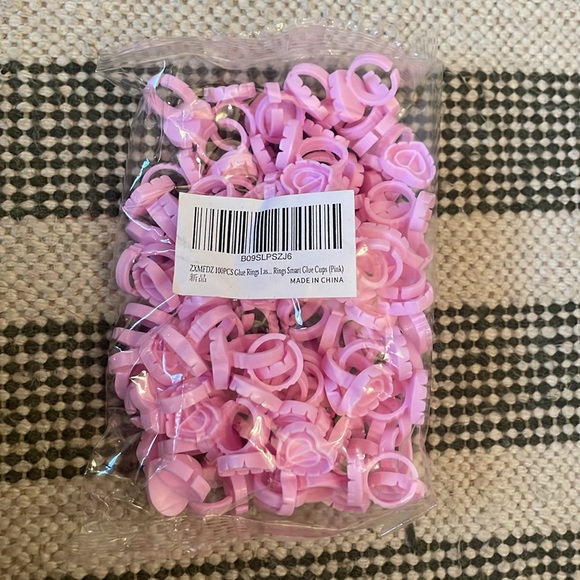 100PCS Lash Rings Glue Rings for Eyelash Extensions Eyelash Glue Holder - Picture 2 of 3